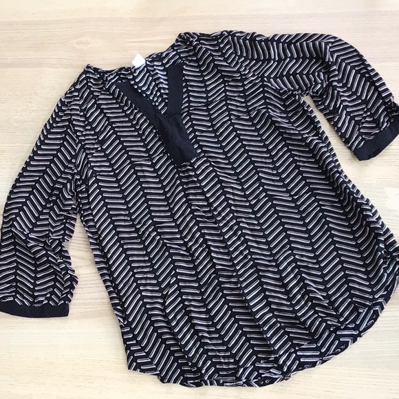 Old Navy Tops - Old Navy 3/4 sleeve shirt